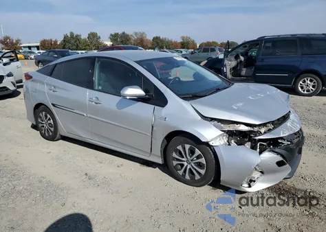 2020 Toyota Prius Prime Le from USA, damaged, VIN JTDKARFP4L3128503
